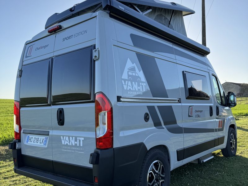 Fourgon Challenger V114S SPORT EDITION &ndash; toit relevable