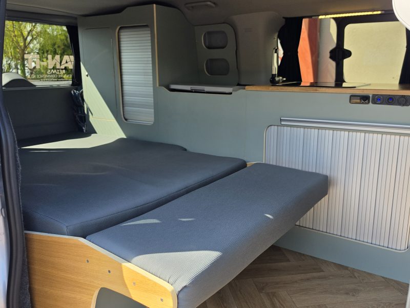 Ford Transit Custom Am&eacute;nag&eacute; Venturo VASP 136ch