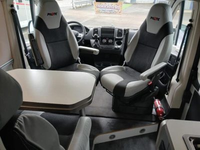 PILOTE V600G GRIS CAMPOVOLO BVA