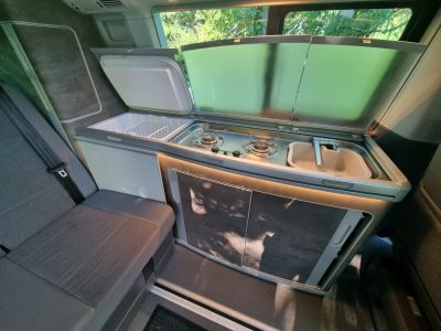 VAN VW CALIFORNIA -- OCEAN -- T6.1 2023 150ch bvm6 avec Crochet d’attelage